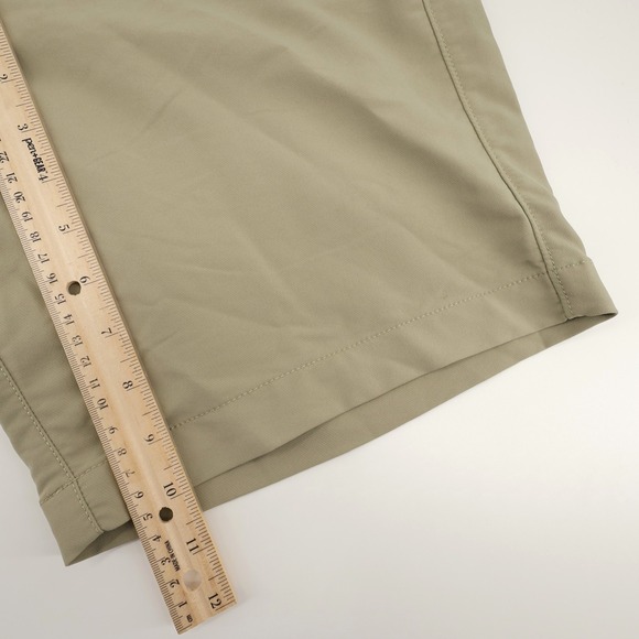 Under Armour Match Play Golf Perfromance Shorts Tan HeatGear Loose Fit Mens 34 - Picture 5 of 6